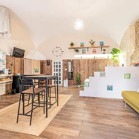 Spaccanapoli Loft Apartament *